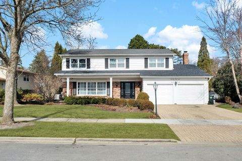 Tiny photo for Arlington Heights, IL 60004 (MLS # 12636519)