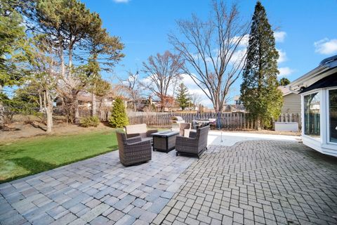 Tiny photo for Arlington Heights, IL 60004 (MLS # 12636519)