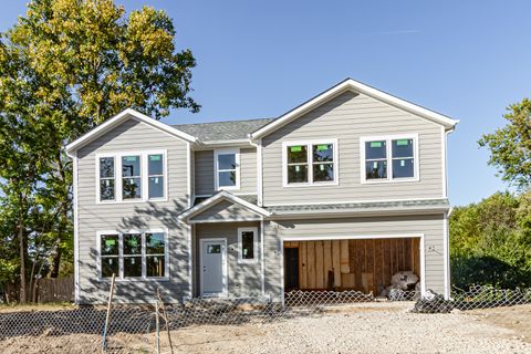 Photo of 1061 Green Bay Road, Lake Bluff, IL 60044 (MLS # 12370273) Photo of 1061 Green Bay Road, Lake Bluff, IL 60044 (MLS # 12370273)