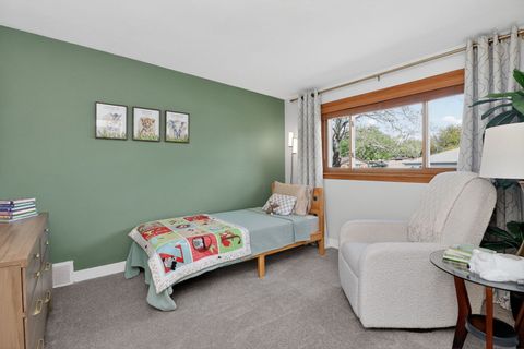 Tiny photo for 10681 Newbury Street, Westchester, IL 60154 (MLS # 12628468)
