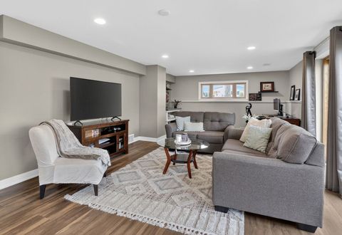 Tiny photo for 10681 Newbury Street, Westchester, IL 60154 (MLS # 12628468)