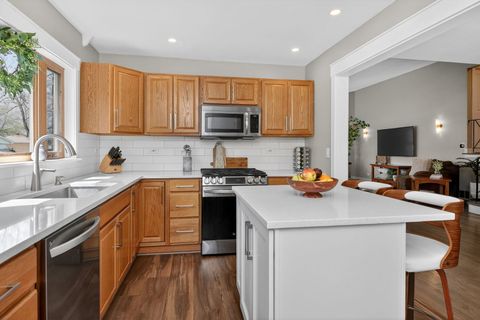 Tiny photo for 10681 Newbury Street, Westchester, IL 60154 (MLS # 12628468)