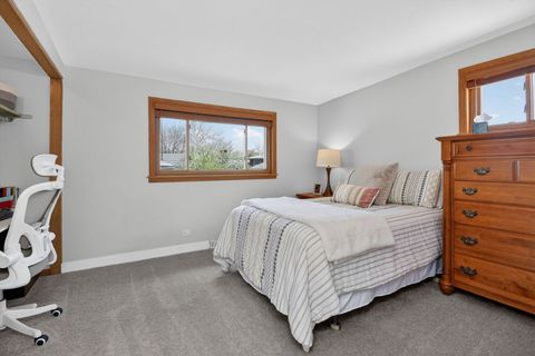 Tiny photo for 10681 Newbury Street, Westchester, IL 60154 (MLS # 12628468)