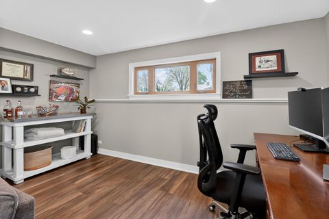 Tiny photo for 10681 Newbury Street, Westchester, IL 60154 (MLS # 12628468)