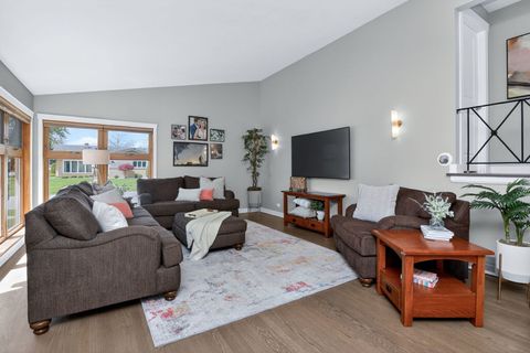 Tiny photo for 10681 Newbury Street, Westchester, IL 60154 (MLS # 12628468)