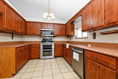 Tiny photo for 6253 Michael Lane, Matteson, IL 60443 (MLS # 12717009)