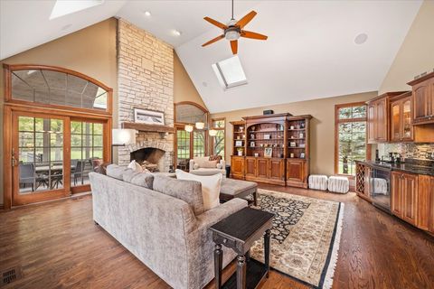 Tiny photo for 3203 Greenwood Lane, St. Charles, IL 60175 (MLS # 12500573)