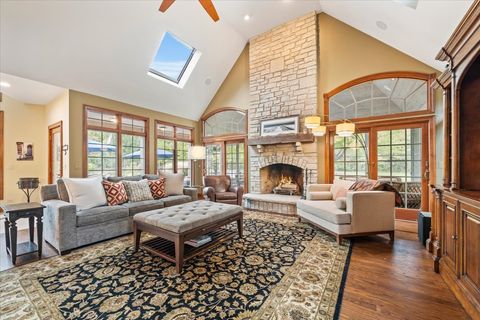 Tiny photo for 3203 Greenwood Lane, St. Charles, IL 60175 (MLS # 12500573)