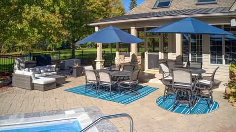 Tiny photo for 3203 Greenwood Lane, St. Charles, IL 60175 (MLS # 12500573)