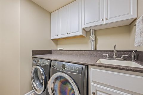 Tiny photo for 3203 Greenwood Lane, St. Charles, IL 60175 (MLS # 12500573)