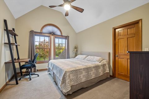 Tiny photo for 3203 Greenwood Lane, St. Charles, IL 60175 (MLS # 12500573)
