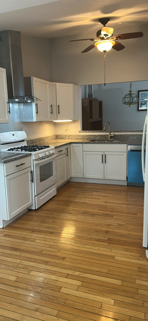 127 Villa Way 127