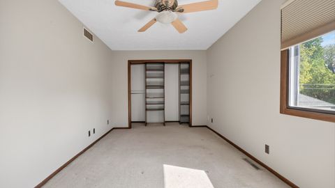 Tiny photo for 1108 E Jefferson Street #7, Bloomington, IL 61701 (MLS # 12639148)