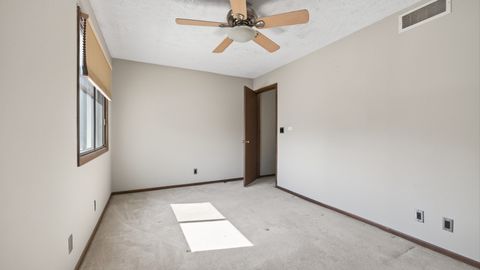 Tiny photo for 1108 E Jefferson Street #7, Bloomington, IL 61701 (MLS # 12639148)
