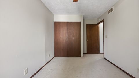 Tiny photo for 1108 E Jefferson Street #7, Bloomington, IL 61701 (MLS # 12639148)