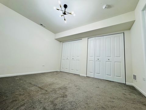 Tiny photo for 810 Four Seasons Boulevard, Aurora, IL 60504 (MLS # 12586129)