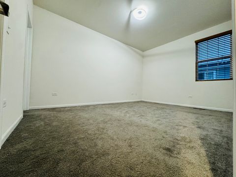 Tiny photo for 810 Four Seasons Boulevard, Aurora, IL 60504 (MLS # 12586129)