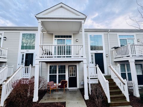 Tiny photo for 810 Four Seasons Boulevard, Aurora, IL 60504 (MLS # 12586129)