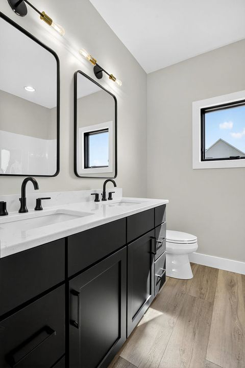 Tiny photo for 6 Viola Drive, Le Claire, IA 52753 (MLS # 12618871)