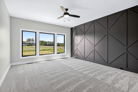 Tiny photo for 6 Viola Drive, Le Claire, IA 52753 (MLS # 12618871)