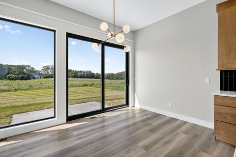 Tiny photo for 6 Viola Drive, Le Claire, IA 52753 (MLS # 12618871)