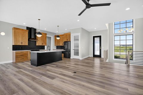 Tiny photo for 6 Viola Drive, Le Claire, IA 52753 (MLS # 12618871)