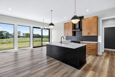Tiny photo for 6 Viola Drive, Le Claire, IA 52753 (MLS # 12618871)