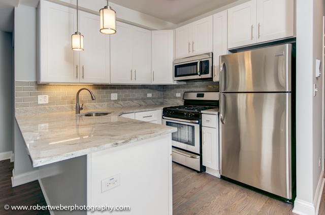 2329 W Barry Avenue 2