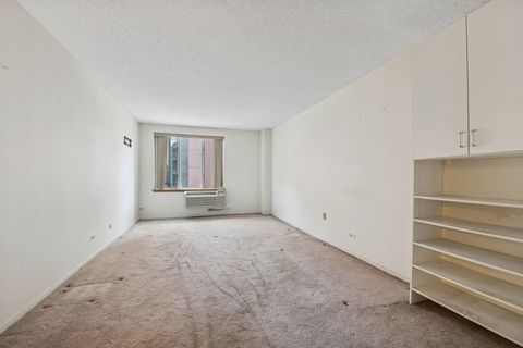 Tiny photo for 801 S Plymouth Avenue #415, Chicago, IL 60605 (MLS # 12523314)