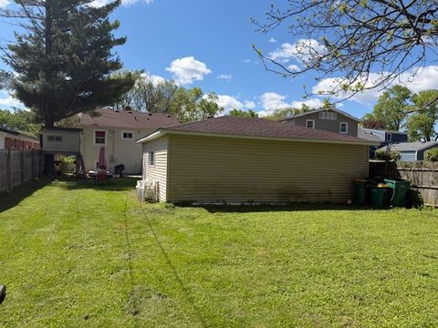 Tiny photo for 27W088 Evelyn Avenue, Winfield, IL 60190 (MLS # 12639037)
