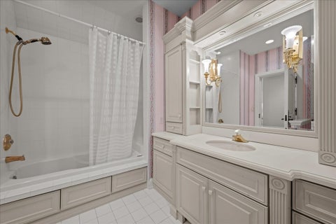 Tiny photo for 3202 Royal Fox Drive, St. Charles, IL 60174 (MLS # 12738784)