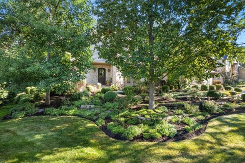 Tiny photo for 3202 Royal Fox Drive, St. Charles, IL 60174 (MLS # 12738784)