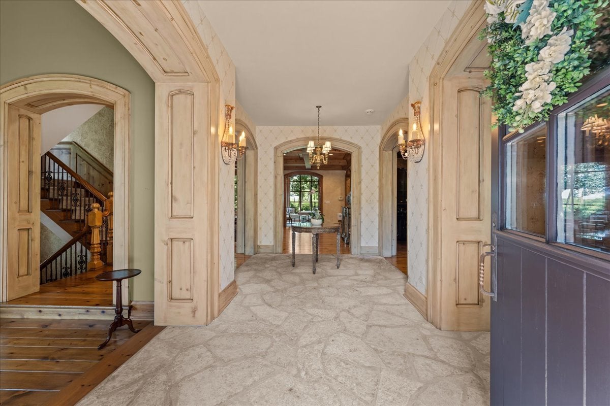 3202 Royal Fox Drive