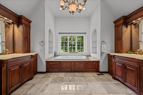 Tiny photo for 3202 Royal Fox Drive, St. Charles, IL 60174 (MLS # 12738784)