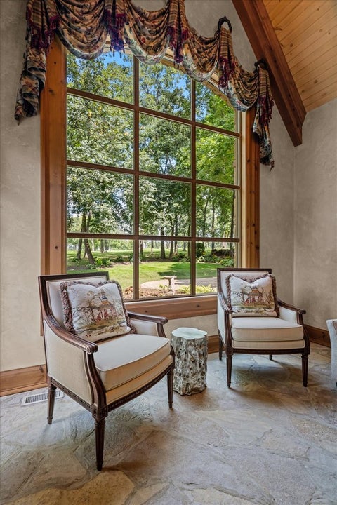 Tiny photo for 3202 Royal Fox Drive, St. Charles, IL 60174 (MLS # 12738784)
