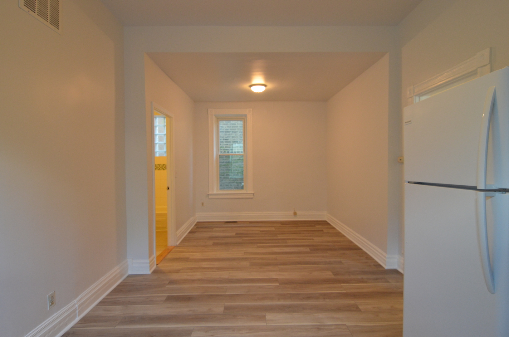 2330 W Erie Street 1R