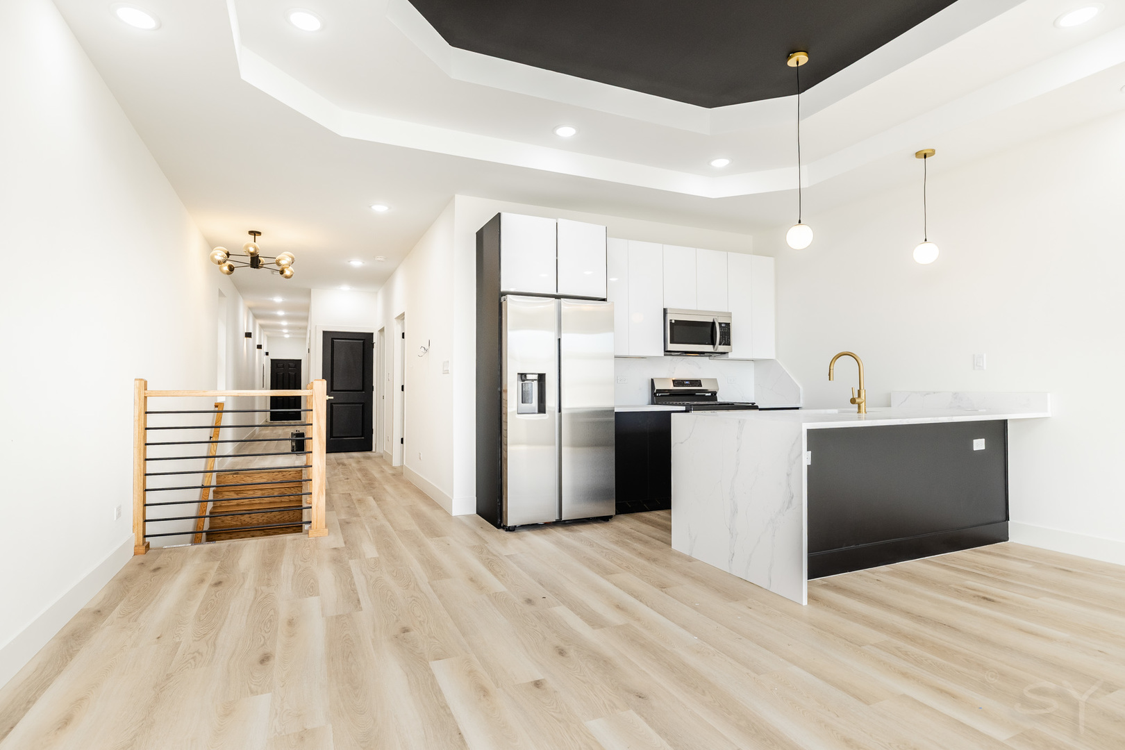 5637 S Prairie Avenue 2