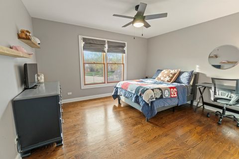 Tiny photo for 3 Milton Court, Cary, IL 60013 (MLS # 12610823)