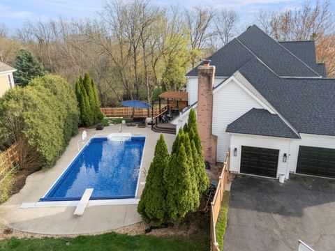 Tiny photo for 3 Milton Court, Cary, IL 60013 (MLS # 12610823)