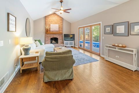 Tiny photo for 3 Milton Court, Cary, IL 60013 (MLS # 12610823)