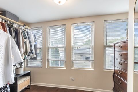 Tiny photo for 5471 N Parkside Avenue, Chicago, IL 60630 (MLS # 12610327)