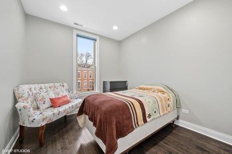 Tiny photo for 2425 W Lexington Street, Chicago, IL 60612 (MLS # 12780547)