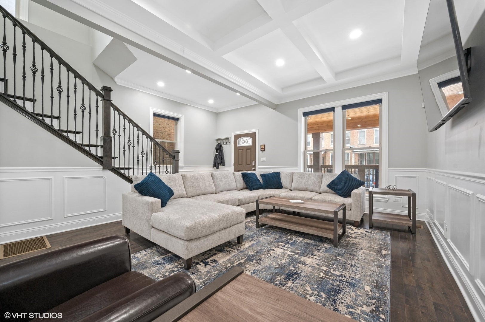 2425 W Lexington Street