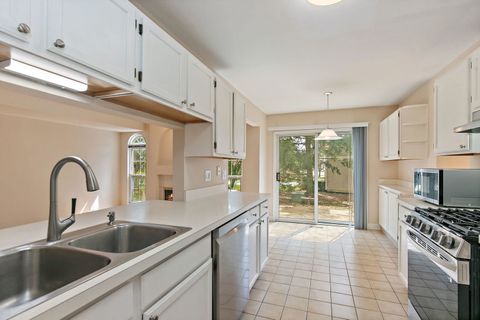 Tiny photo for 1415 Diamond Drive, Hoffman Estates, IL 60192 (MLS # 12614704)