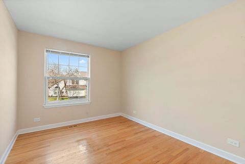 Tiny photo for 1415 Diamond Drive, Hoffman Estates, IL 60192 (MLS # 12614704)