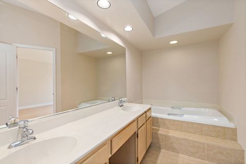 Tiny photo for 1415 Diamond Drive, Hoffman Estates, IL 60192 (MLS # 12614704)