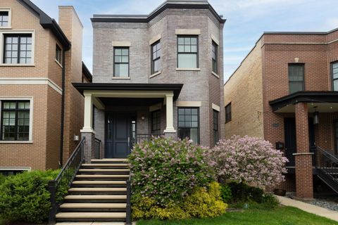 3507 N Bell Avenue Chicago IL 60618