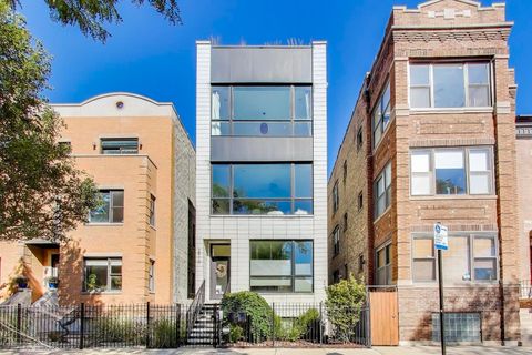 2910 W Palmer Street 2 Chicago IL 60647