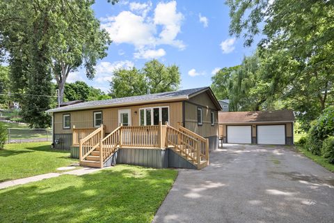 Tiny photo for 38207 N 3rd Avenue, Spring Grove, IL 60081 (MLS # 12694482)