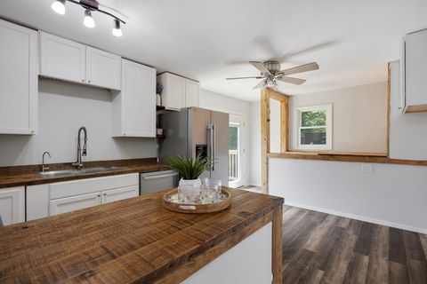 Tiny photo for 38207 N 3rd Avenue, Spring Grove, IL 60081 (MLS # 12694482)
